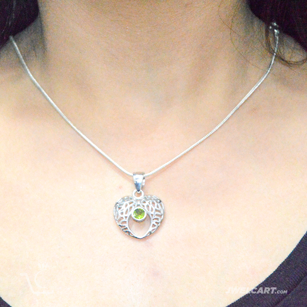 heart design silver pendant jwelcart.com