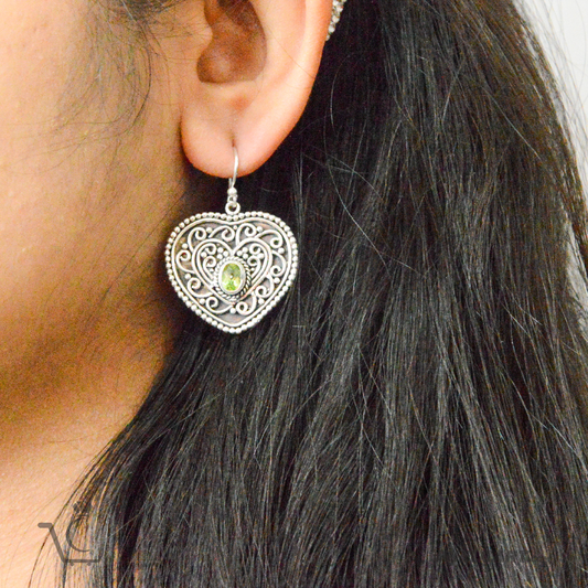 heart design silver earrings jwelcart.com
